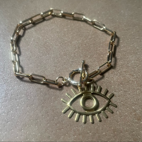 Gold plated link toggle clasp bracelet w evil eye 🧿 charm pendant - Picture 1 of 3